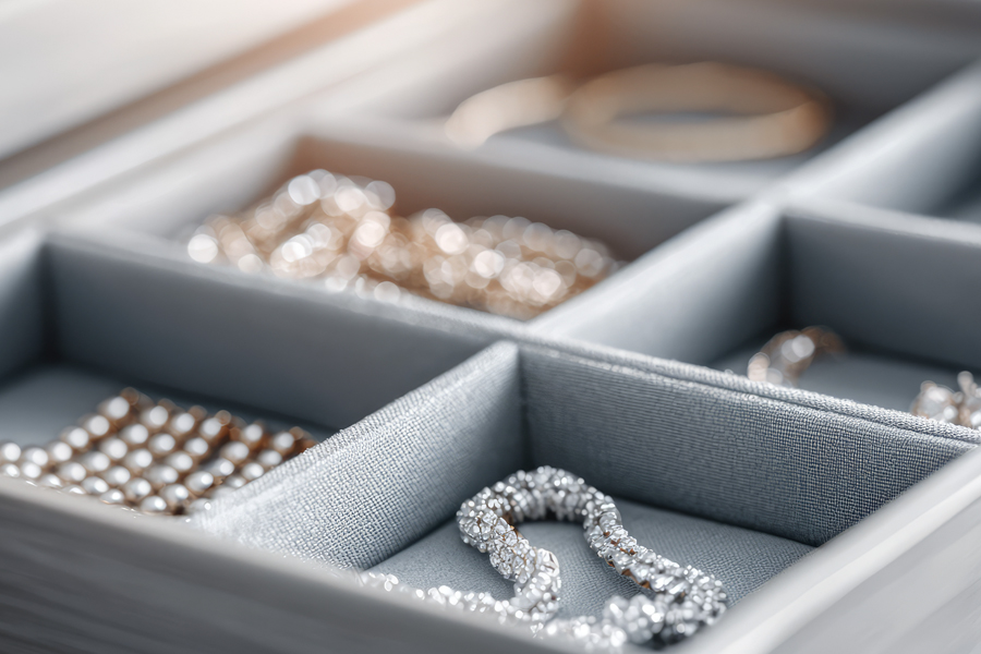 Cómo conservar joyas con perlas, ópalos y piedras porosas